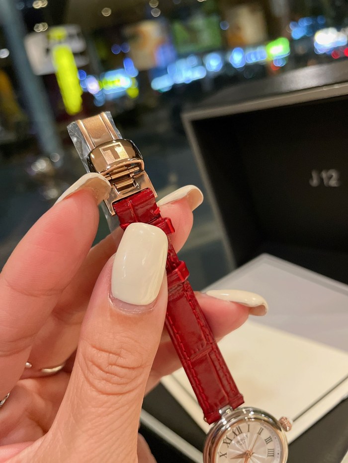 Watches Tissot 322478 size:26 mm