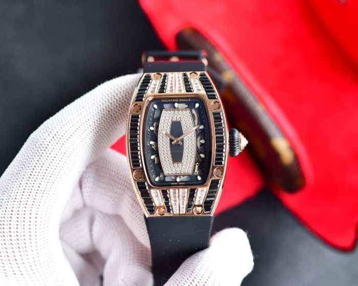 Watches Richard Mille 322590 size:45*31 mm