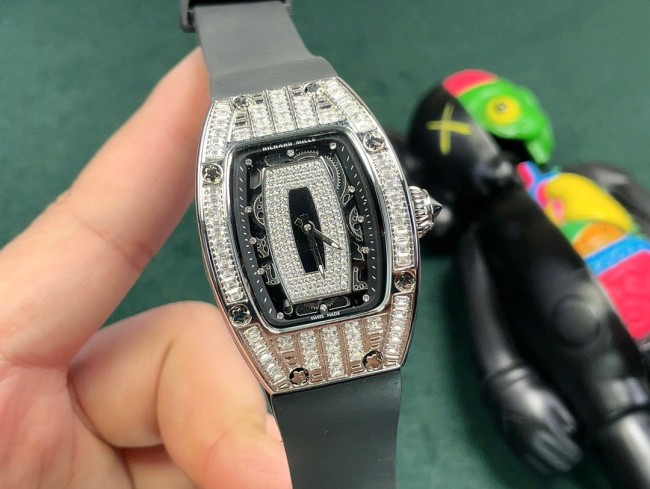 Watches Richard Mille 322601 size:45*31 mm
