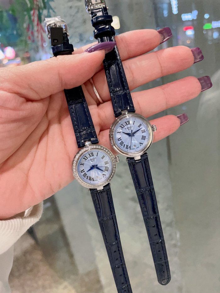 Watches Tissot 322453 size:26 mm