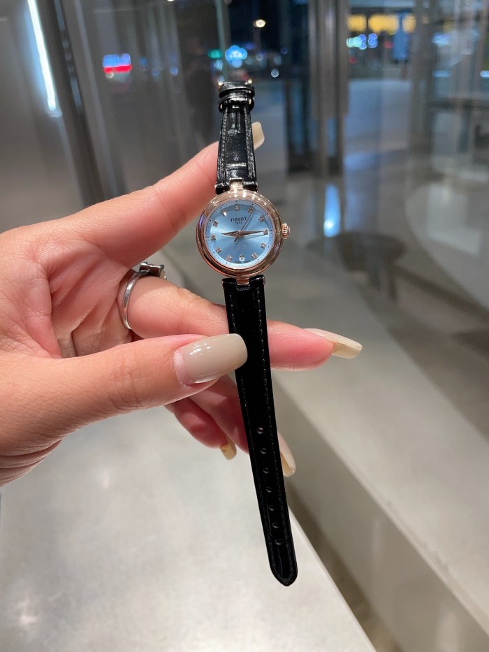 Watches Tissot 322460 size:26 mm