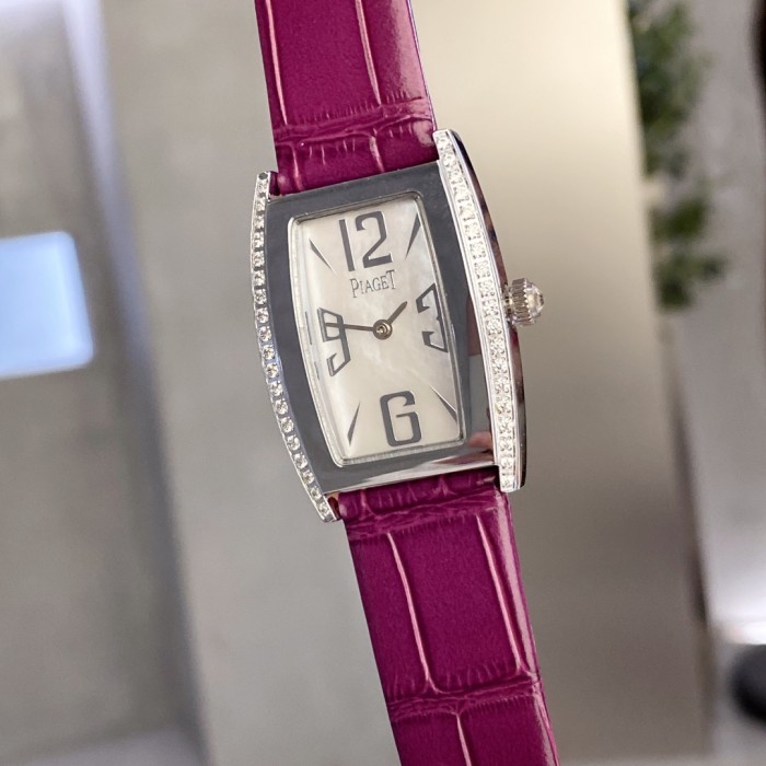 Watches PIAGET 322723 size:27*38 mm