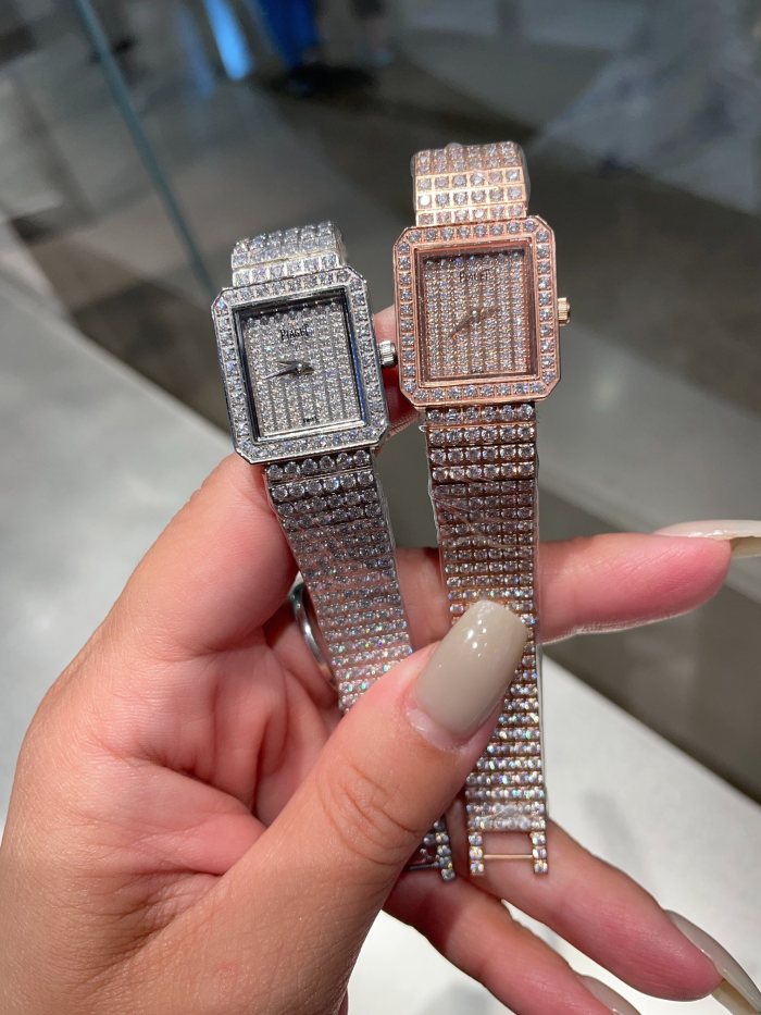 Watches PIAGET 322751 size:20*7/23*7 mm