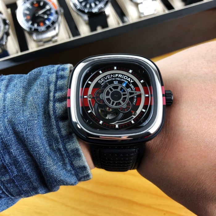 Watches Seven Friday 322777 size:47*13 mm