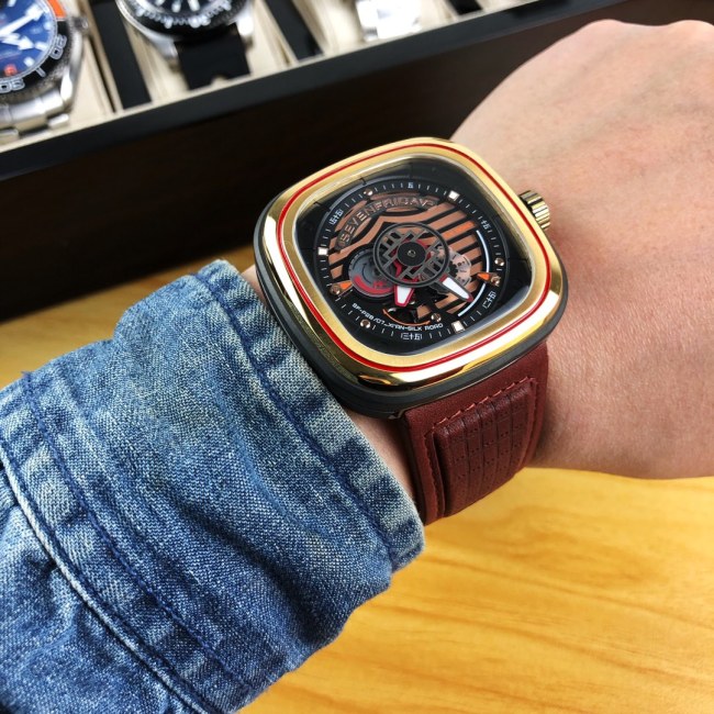 Watches Seven Friday 322827 size:47*13 mm