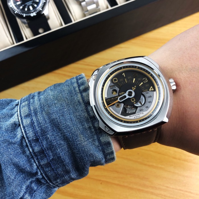 Watches Seven Friday 322766 size:47*13 mm