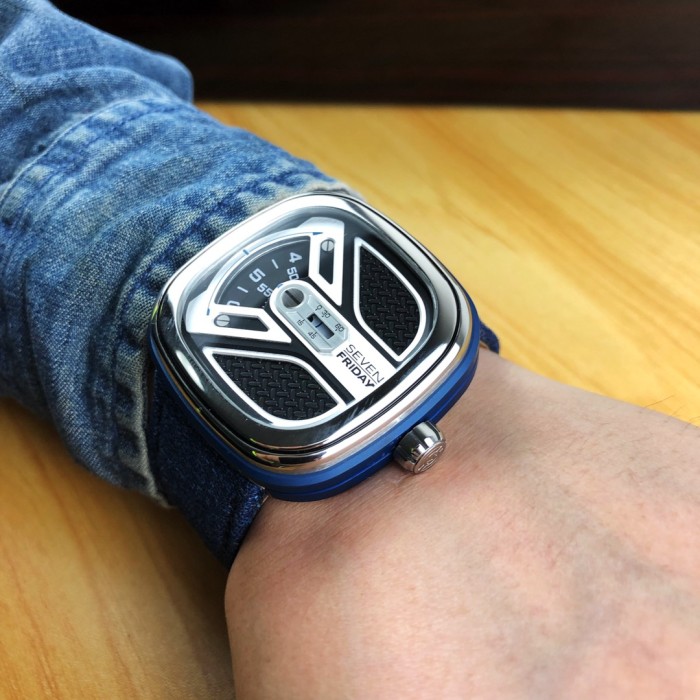 Watches Seven Friday 322774 size:47*13 mm