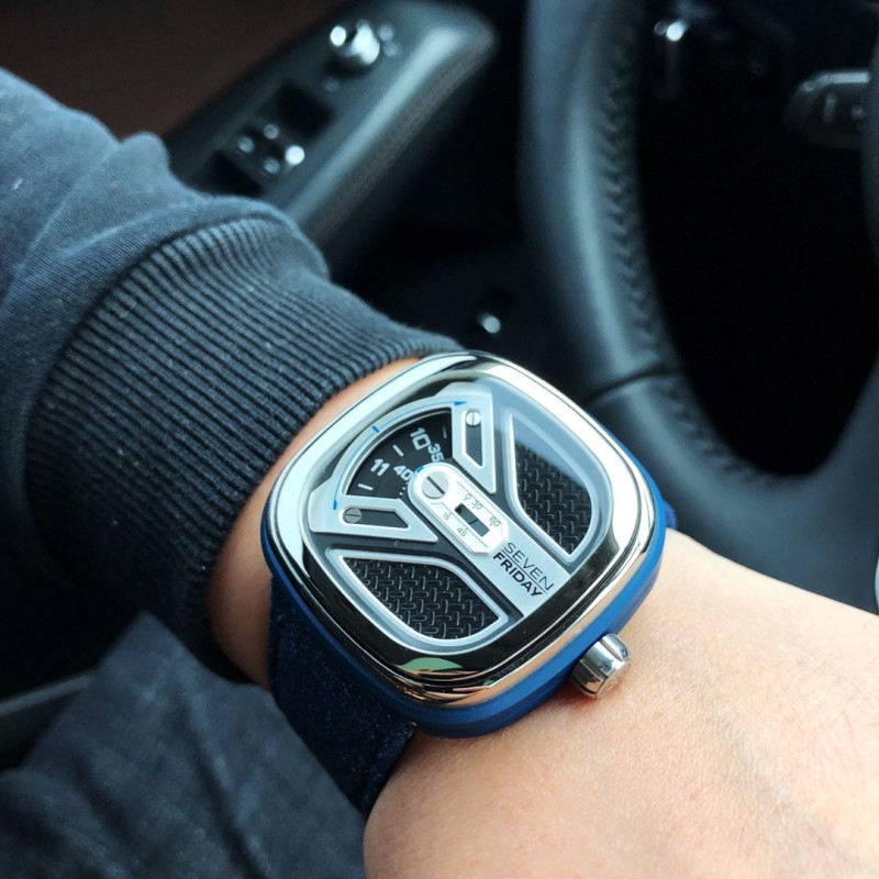 Watches Seven Friday 322778 size:47*13 mm