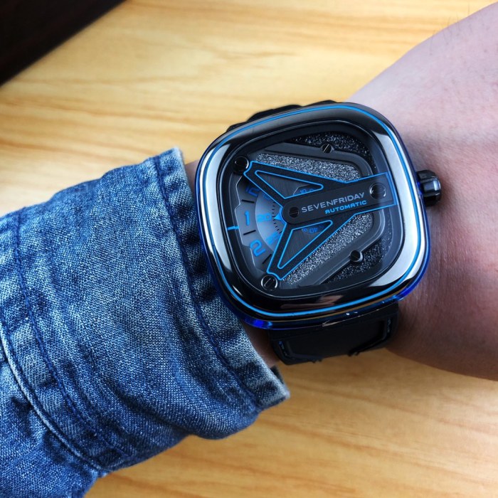 Watches Seven Friday 322775 size:47*13 mm