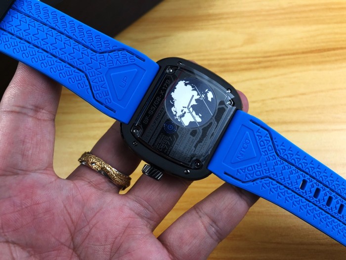 Watches Seven Friday 322769 size:47*13 mm