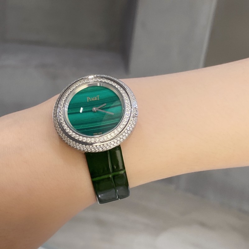 Watches PIAGET 322687 size:34*8 mm