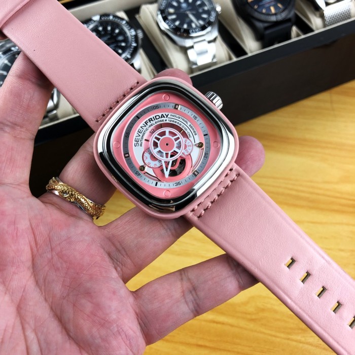 Watches Seven Friday 322824 size:47*13 mm