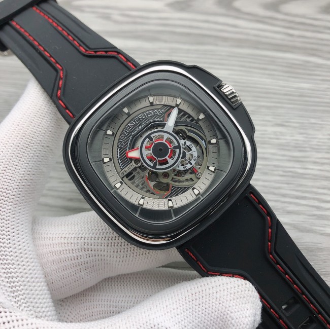 Watches Seven Friday 322849 size:47 mm