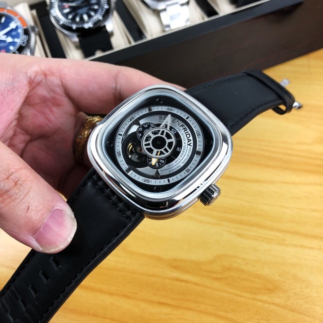 Watches Seven Friday 322815 size:47*13 mm