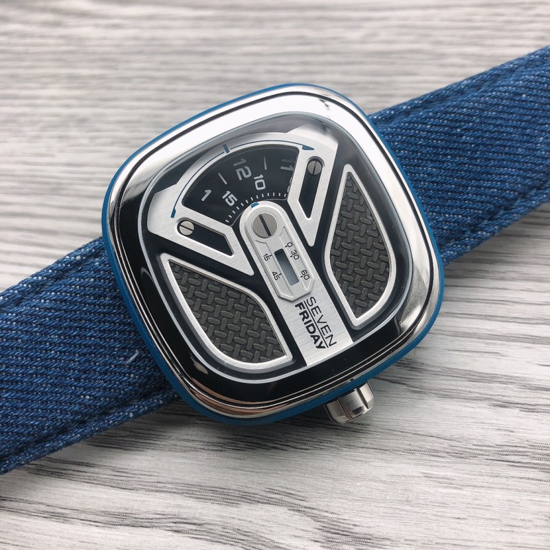 Watches Seven Friday 322843 size:47 mm