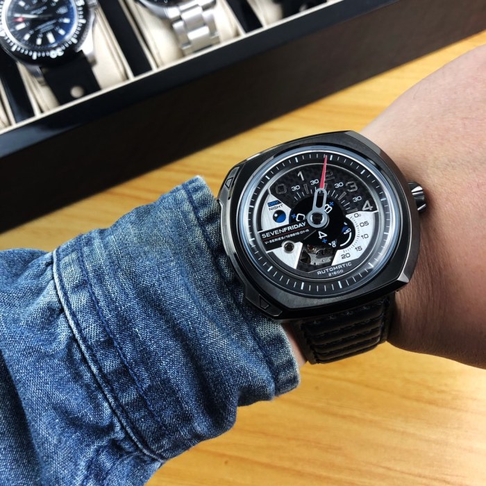 Watches Seven Friday 322766 size:47*13 mm