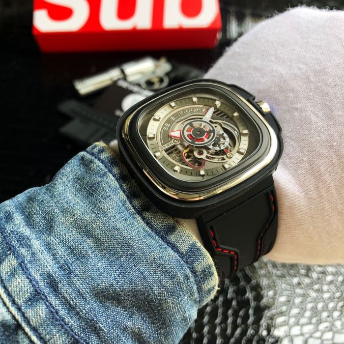 Watches Seven Friday 322799 size:47*13 mm