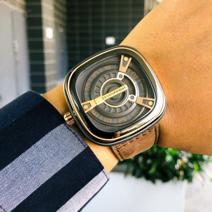 Watches Seven Friday 322831 size:47 mm