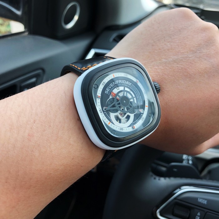 Watches Seven Friday 322786 size:47*13 mm