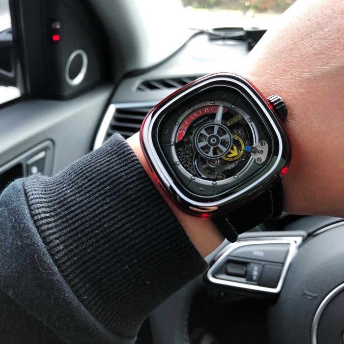 Watches Seven Friday 322779 size:47*13 mm