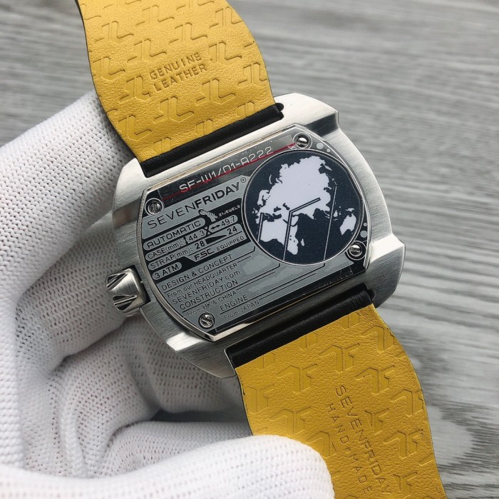 Watches Seven Friday 322839 size:47 mm