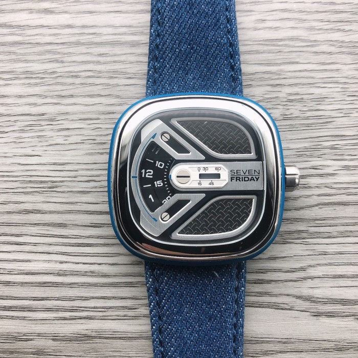 Watches Seven Friday 322843 size:47 mm