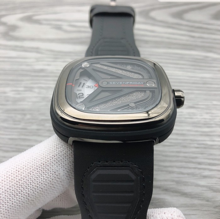 Watches Seven Friday 322851 size:47*13 mm