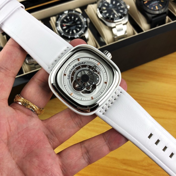 Watches Seven Friday 322824 size:47*13 mm