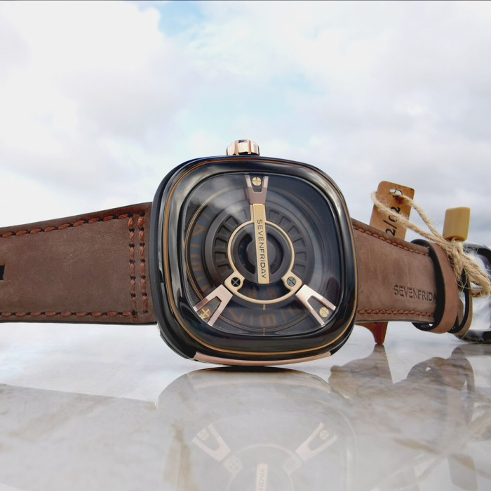 Watches Seven Friday 322798 size:47*13 mm