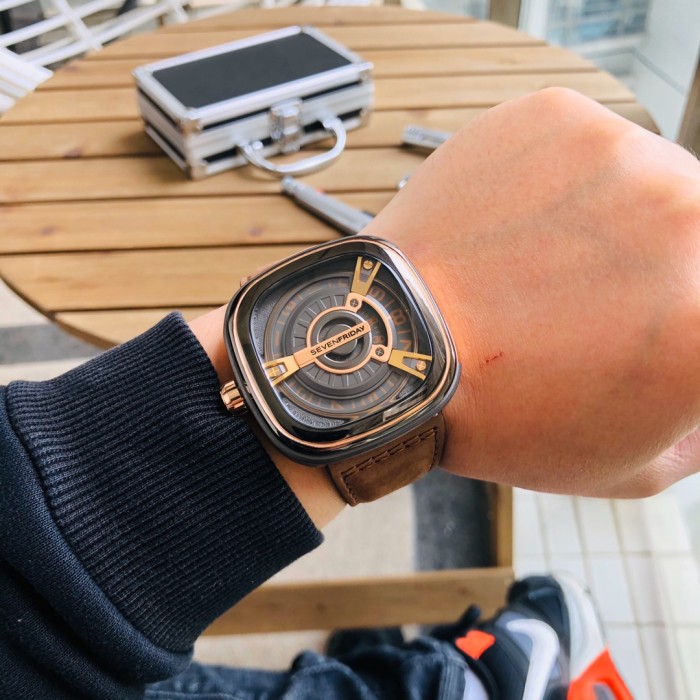 Watches Seven Friday 322799 size:47*13 mm