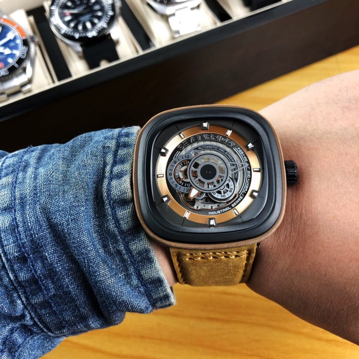 Watches Seven Friday 322822 size:47*13 mm