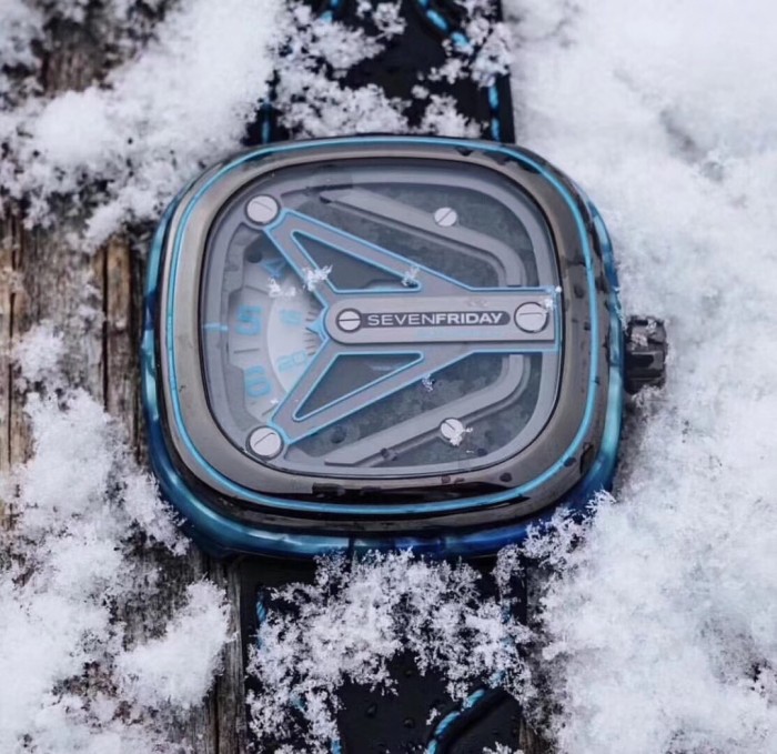 Watches Seven Friday 322772 size:47*13 mm