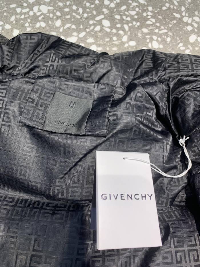 Clothes Givenchy 263
