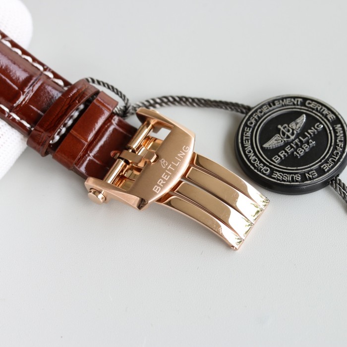 Watches BREITLING 323175 size:40*11 mm