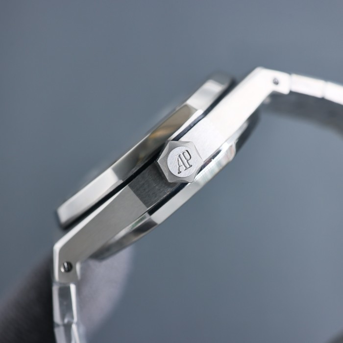 Watches AudemarsPiguet 323082 size:41*12 mm