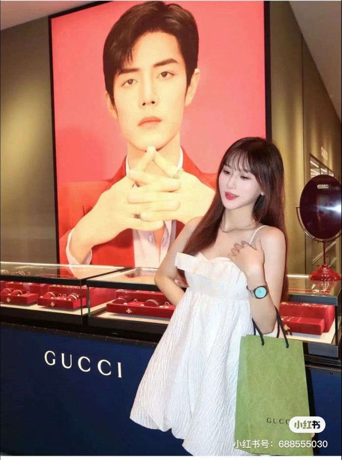 Watches GUCCL 323552 size:38*30 mm