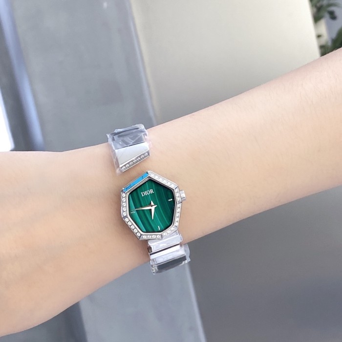 Watches Dior 323417 size:26*32 mm