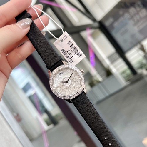 Watches Dior 323392 size:34 mm