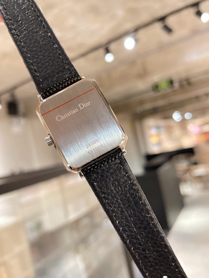 Watches Dior 323429 size:26*32 mm