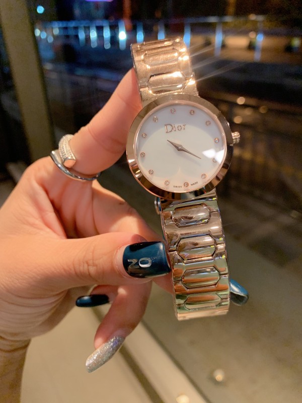 Watches Dior 323367 size:26*32 mm