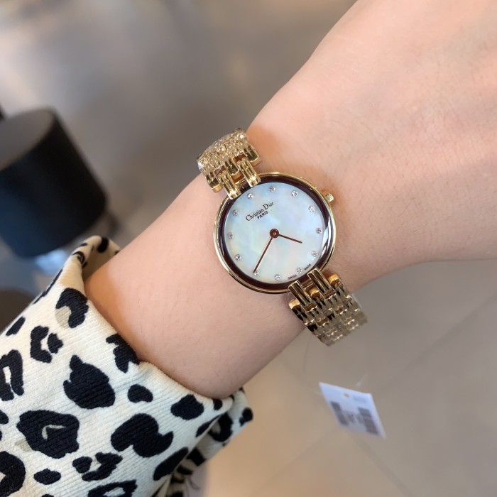 Watches Dior 323370 size:26*32 mm