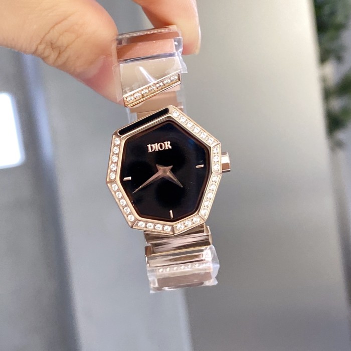 Watches Dior 323419 size:26*32 mm
