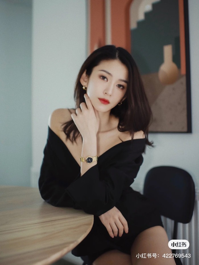 Watches Dior 323452 size:25*17 mm