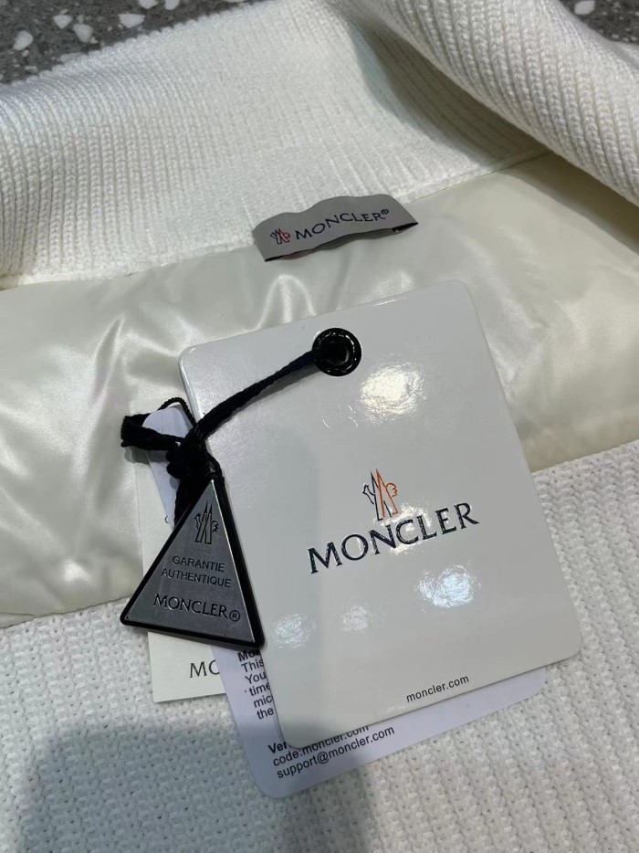Clothes Moncler 220