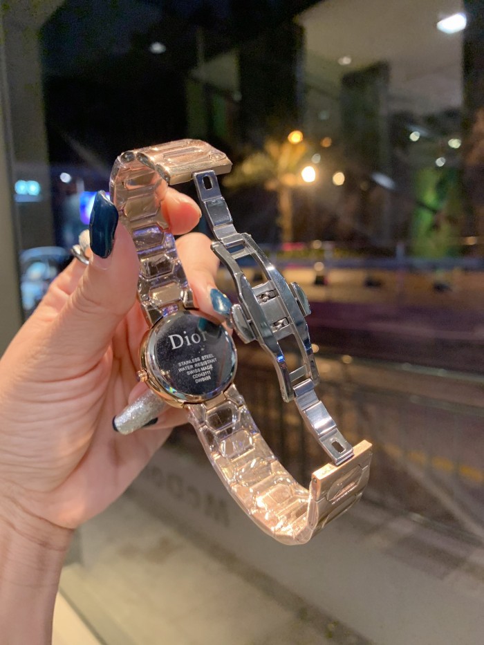 Watches Dior 323369 size:26*32 mm