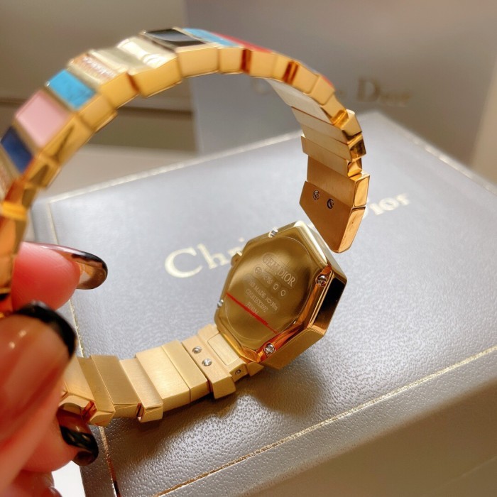 Watches Dior 323404 size:33 mm