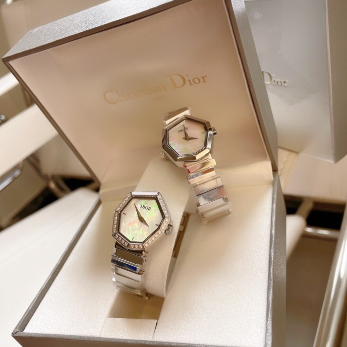 Watches Dior 323397 size:33 mm