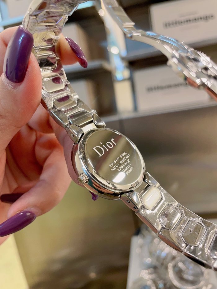 Watches Dior 323437 size:34 mm