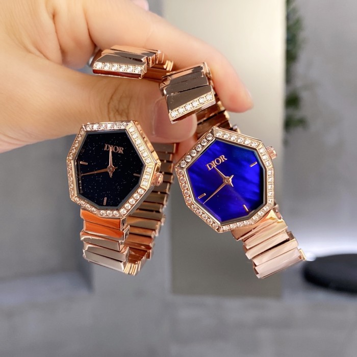 Watches Dior 323408 size:33 mm