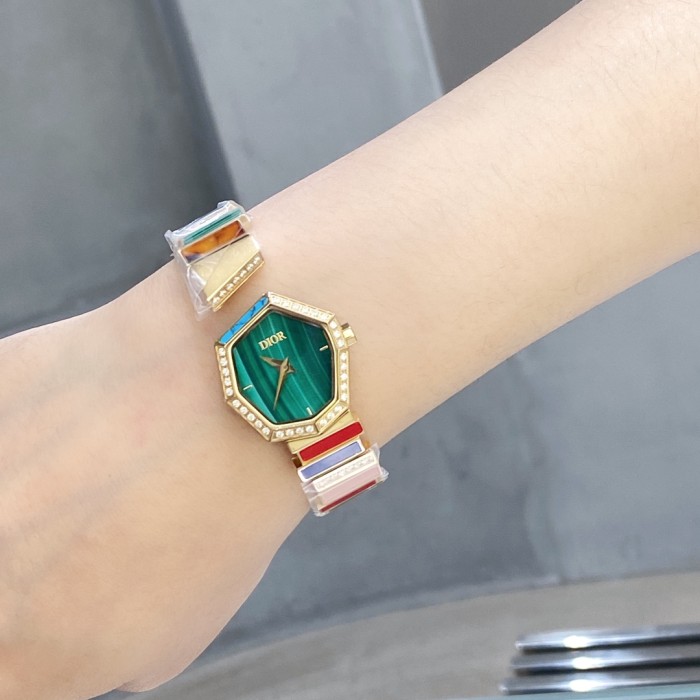 Watches Dior 323421 size:26*32 mm